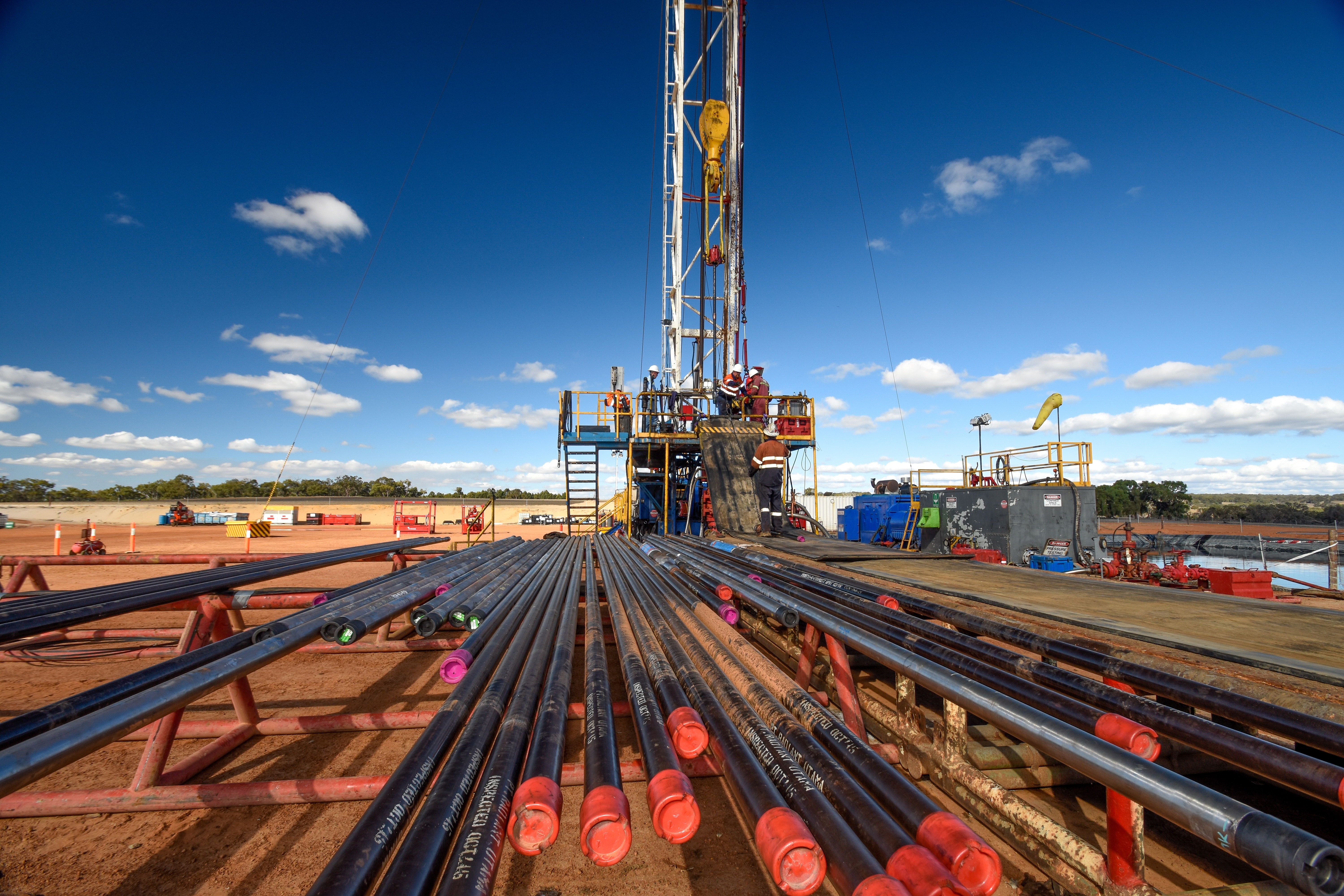 Industrial sealing fasteners